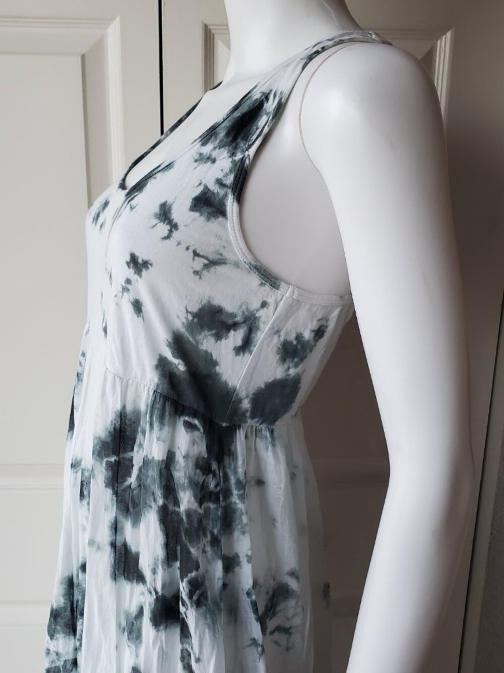 Solitaire Los Anegeles Size Medium Tie Dye Midi Dress Boho - Picture 3 of 9
